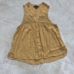 AE Cute Lightweight Mustard Button Tank size S